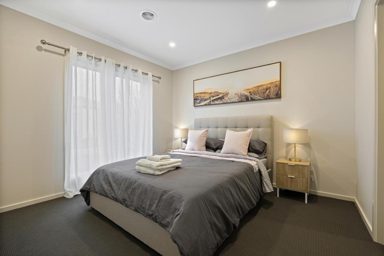 Ballarat Modern Oasis, Stylish 3 Bedroom 2 Bathroom Retreat, Newly Build, New Appliances, Beds And Furniture, Walking Distance To Shopping Mall Exterior foto