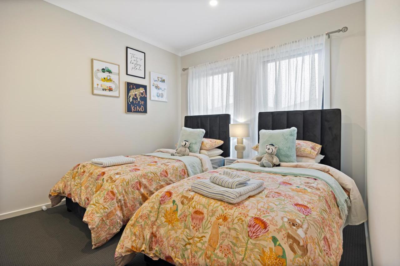 Ballarat Modern Oasis, Stylish 3 Bedroom 2 Bathroom Retreat, Newly Build, New Appliances, Beds And Furniture, Walking Distance To Shopping Mall Exterior foto