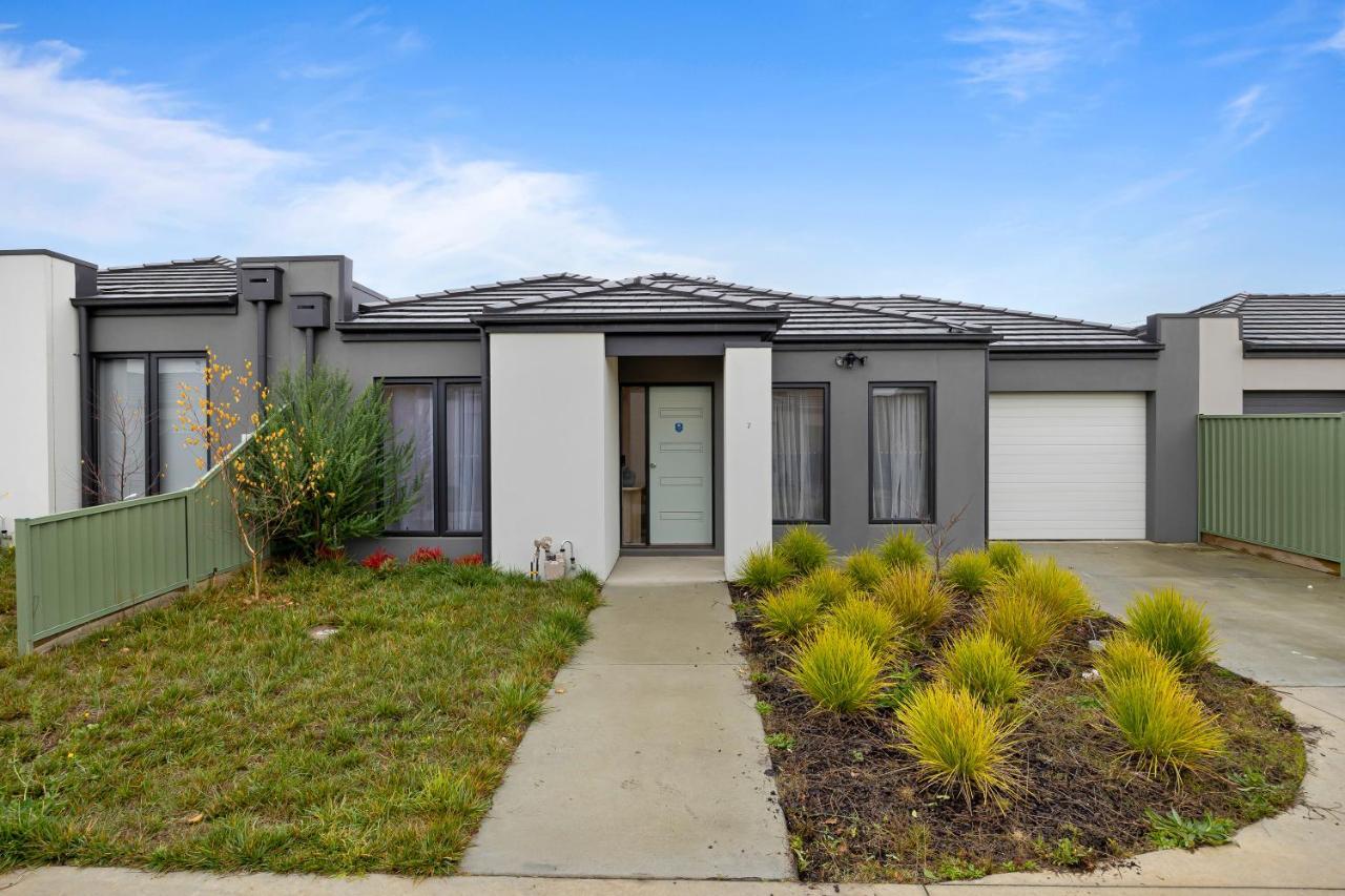 Ballarat Modern Oasis, Stylish 3 Bedroom 2 Bathroom Retreat, Newly Build, New Appliances, Beds And Furniture, Walking Distance To Shopping Mall Exterior foto