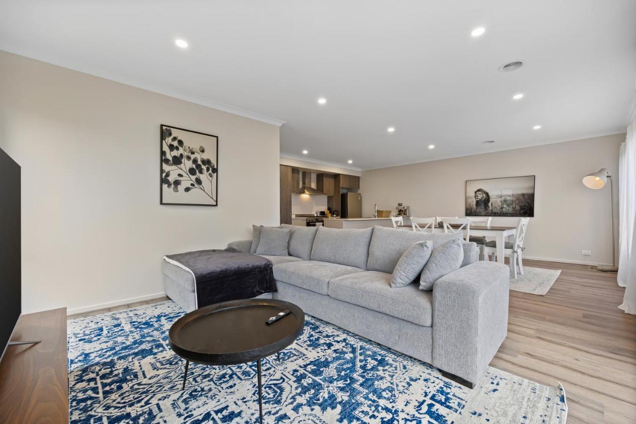 Ballarat Modern Oasis, Stylish 3 Bedroom 2 Bathroom Retreat, Newly Build, New Appliances, Beds And Furniture, Walking Distance To Shopping Mall Exterior foto